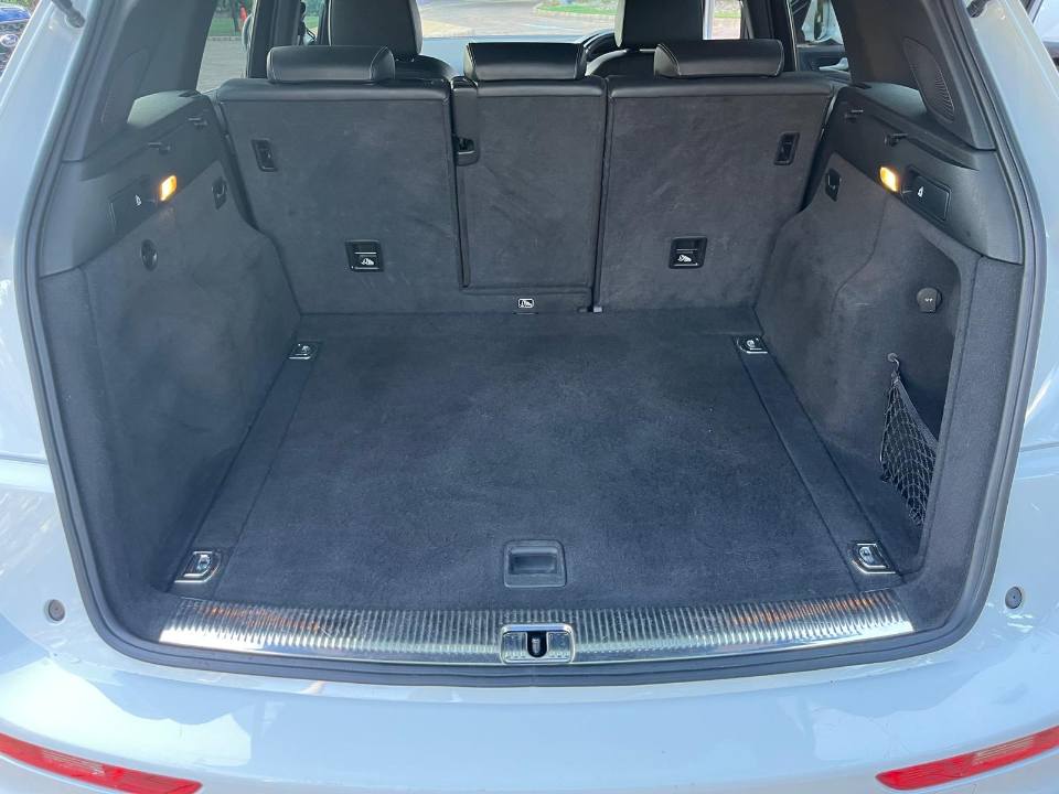 Audi SQ515.jpg
